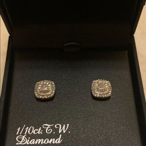 Sterling Silver Diamond Earrings.
